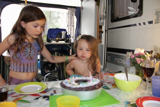 Kerzen ausblasen bringt Glück!