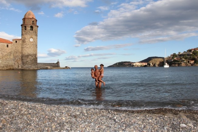 Kühles Bad in Collioure