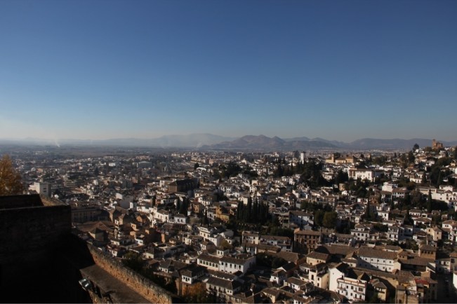 Blick von der Alhambra auf den Stadtteil Albaicin (Weltkulturerbe)