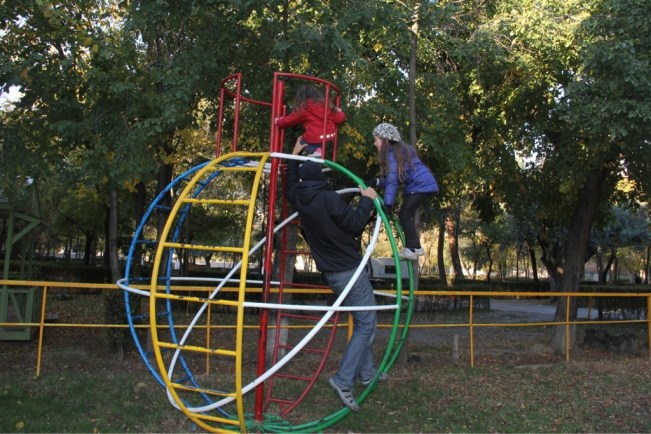 Frühsport am Camping-Spielplatz 1