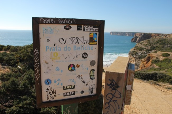 Wir entdecken einen Surferstrand...