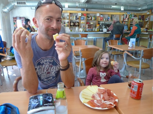 Lecker, und dazu einen Tinto de Verano!