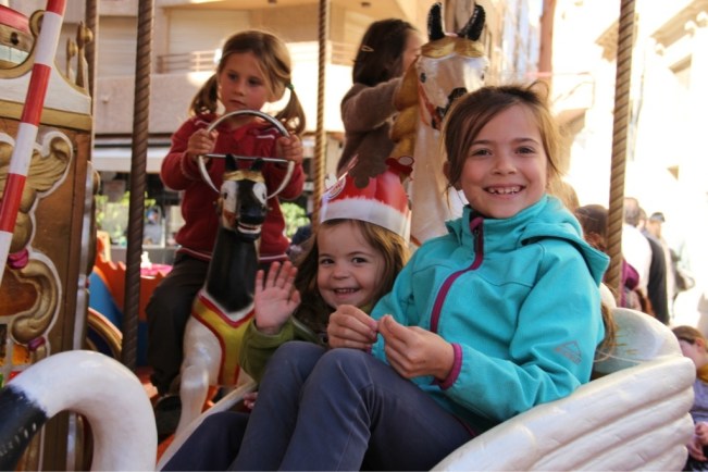 Auf einem Dampfkarussell von 1887