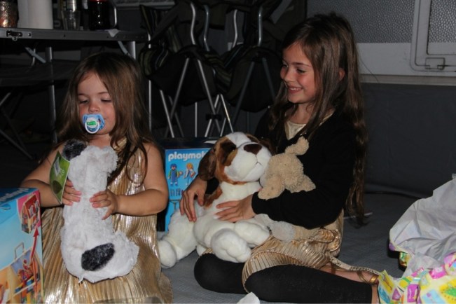 Penelope mit Danny und Esmeralda mit Lilli