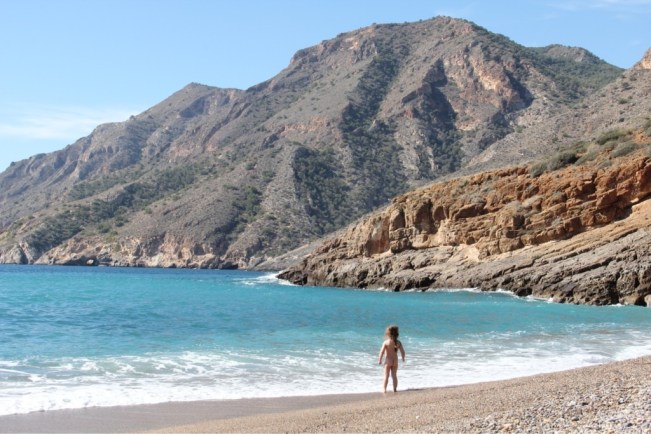 Penelope hält es am längsten im kühlen Nass aus