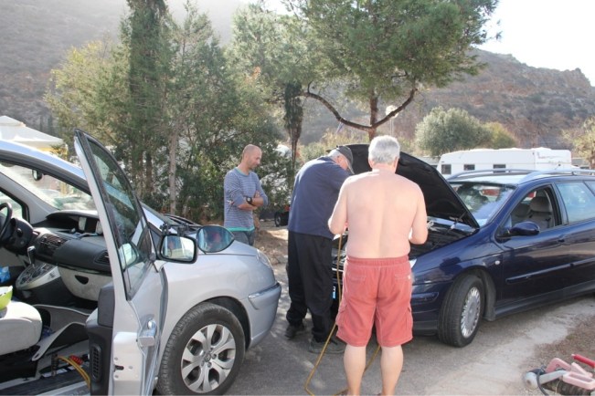 Abschied mit Hindernissen (leere Batterie)