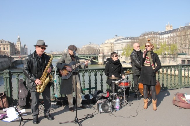 Coole Jazzmusik auf der Seine